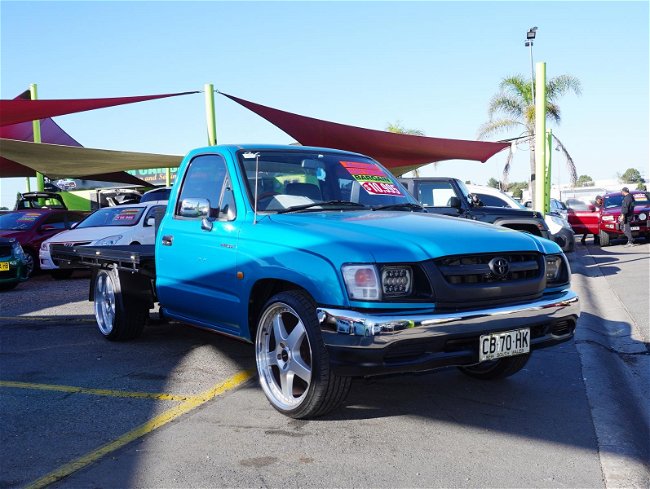 2001 Toyota Hilux Workmate RZN147R