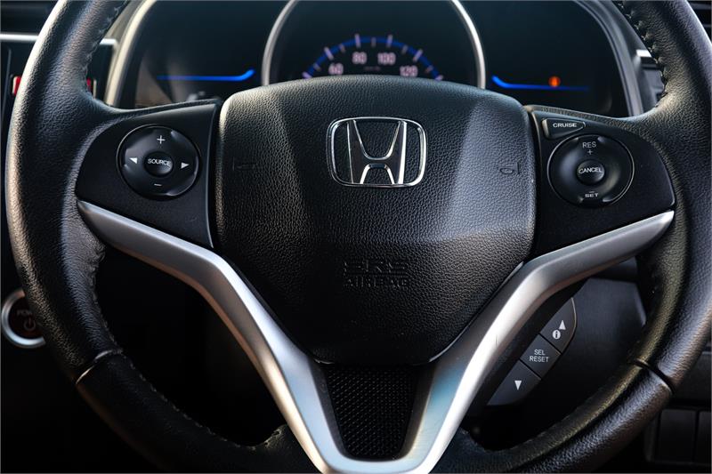 2013 Honda FIT Hybrid L Package GP5 Hybrid