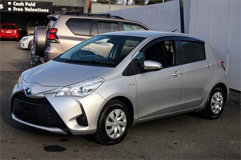 2019 Toyota VITZ HYBRID F NHP130