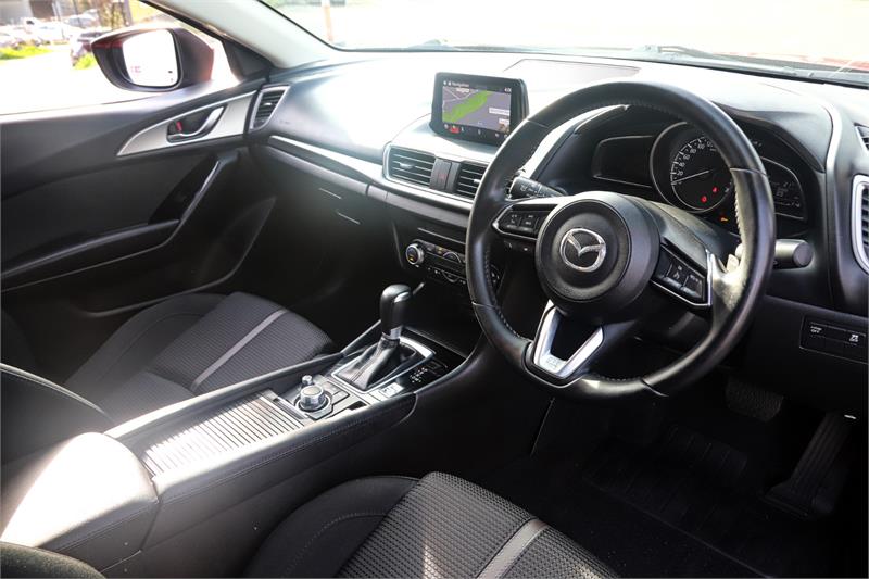 2017 Mazda 3 SP25 BN5438