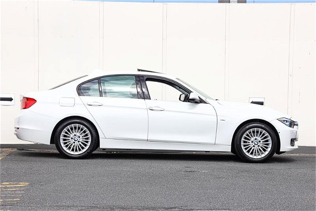 2014 BMW 3 Series 316i Luxury Line F30 MY1114