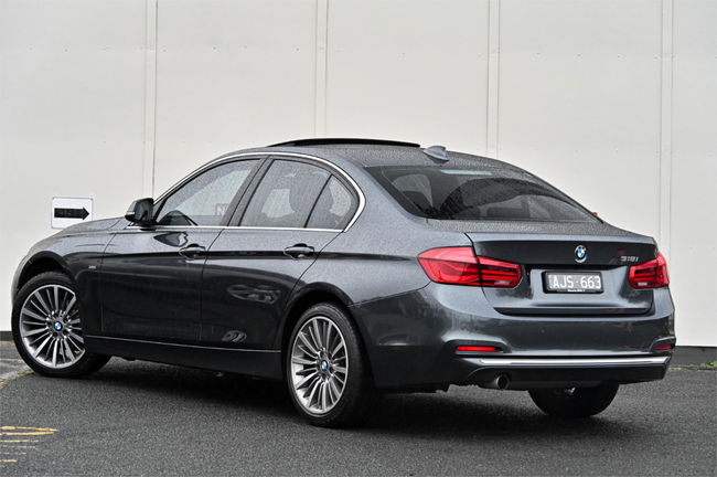 2015 BMW 3 Series 318i Sport Line F30 LCI Auto