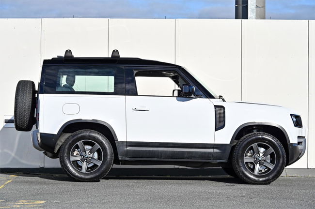 2021 Land Rover Defender 90 P300 L663