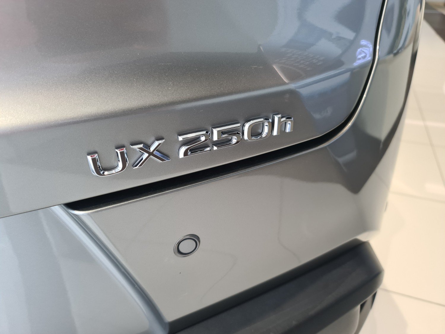 2022 Lexus Ux250h Luxury 2.0L HybridE- SUV C 001 C495930L3