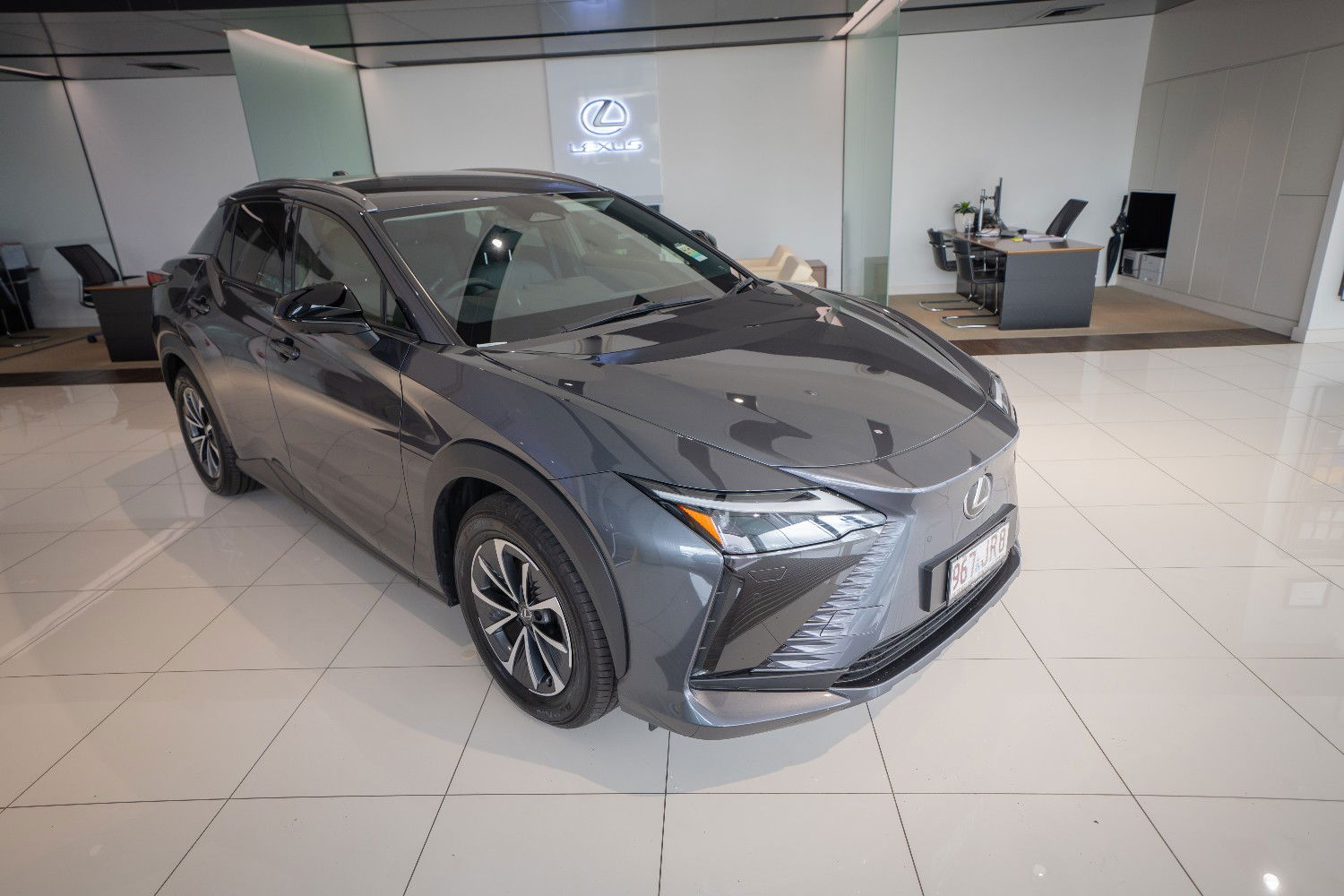 2023 Lexus Rz450e RZ 450e Luxury EM 71.4 kWh BatteryWagon 1L 001 1L24360A0