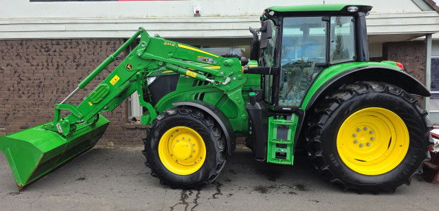0 John Deere 6140M