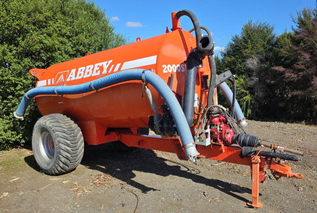 0 Abbey 2000SD