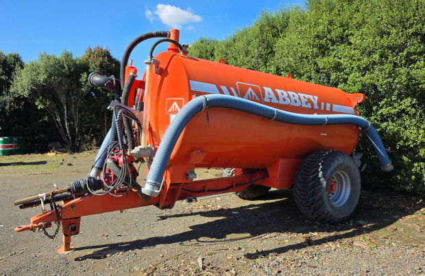 0 Abbey 2000SD