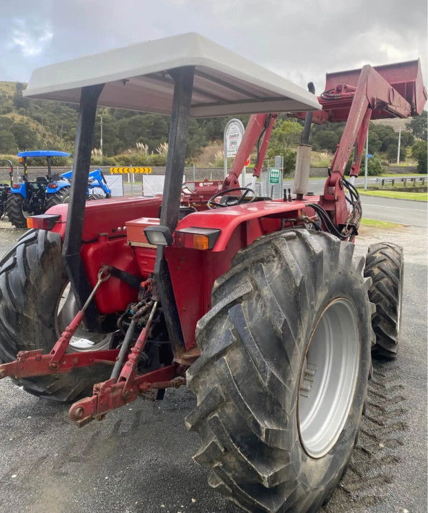 0 CASE IH 595
