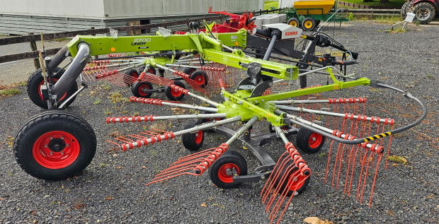 0 Claas LINER 2700