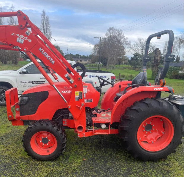 0 Kubota MX 5200