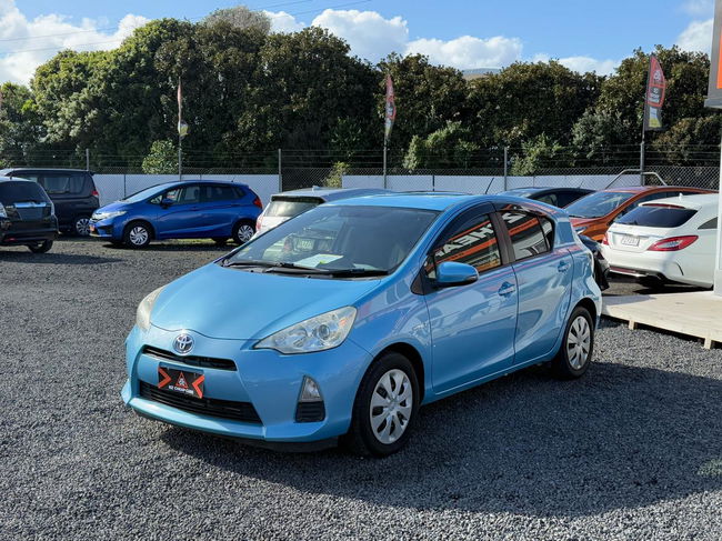 2012 Toyota AQUA  HYBRID