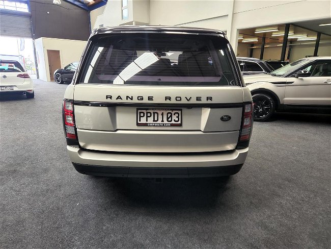 2013 Land Rover Range Rover  TDV6 HSE