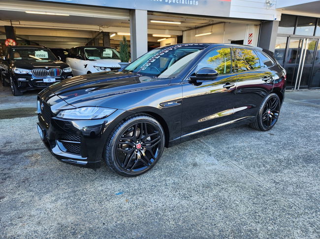 2018 Jaguar F-Pace  R-Sport
