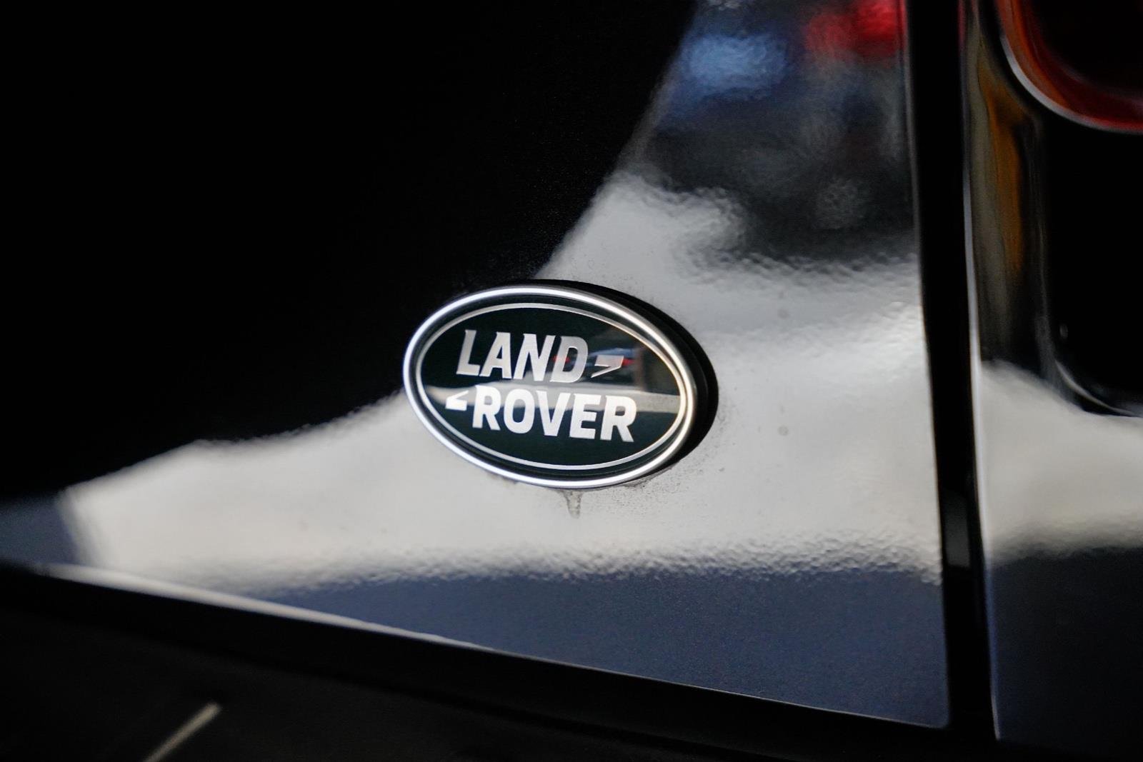 2023 Land Rover Defender 90 P400 SE L663