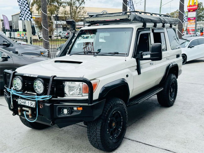 2011 Toyota Landcruiser Workmate Manual 4x4 MY10