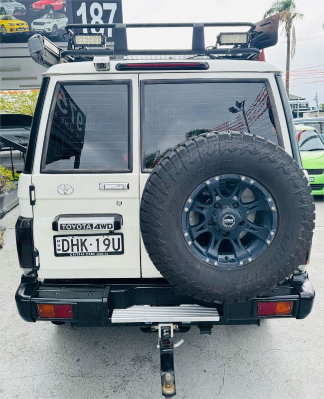 2011 Toyota Landcruiser Workmate Manual 4x4 MY10