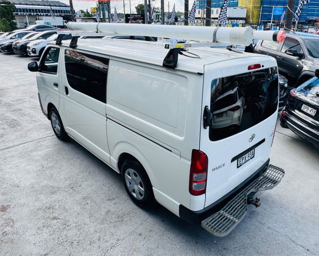 2016 Toyota Hiace LWB Auto