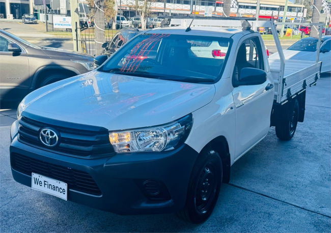 2017 Toyota Hilux Workmate Manual 4x2