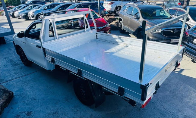 2017 Toyota Hilux Workmate Manual 4x2