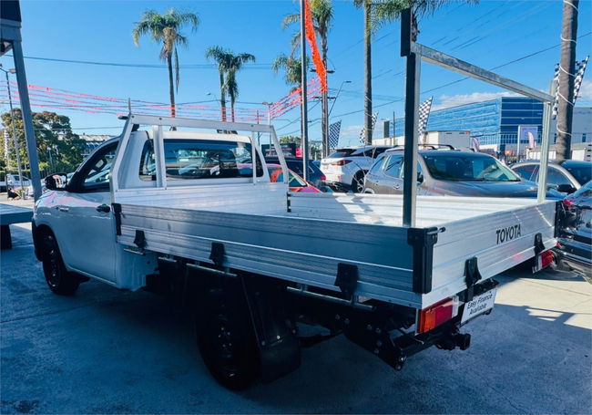 2017 Toyota Hilux Workmate Manual 4x2